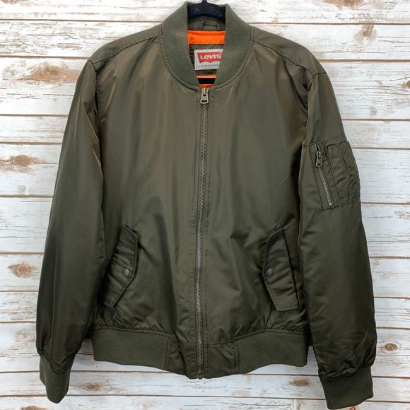 Levi's Men's Ma-1 Flight Jacket - Picture 1 of 6